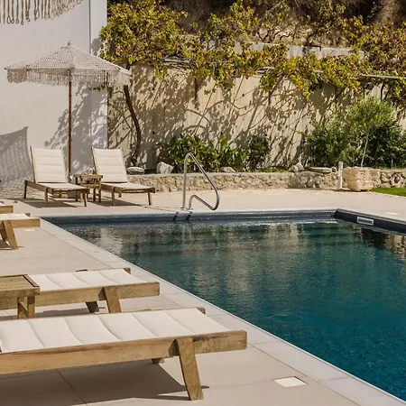 Pantheon * Svoronata