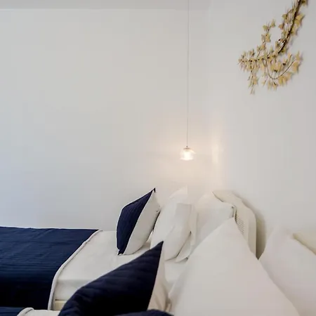 Pantheon * Svoronata