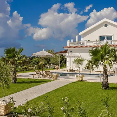 Villa Pantheon *